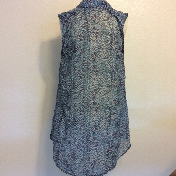 H&M Brand - Blue & Teal Blouse ((Medium)) - Picture 3 of 4